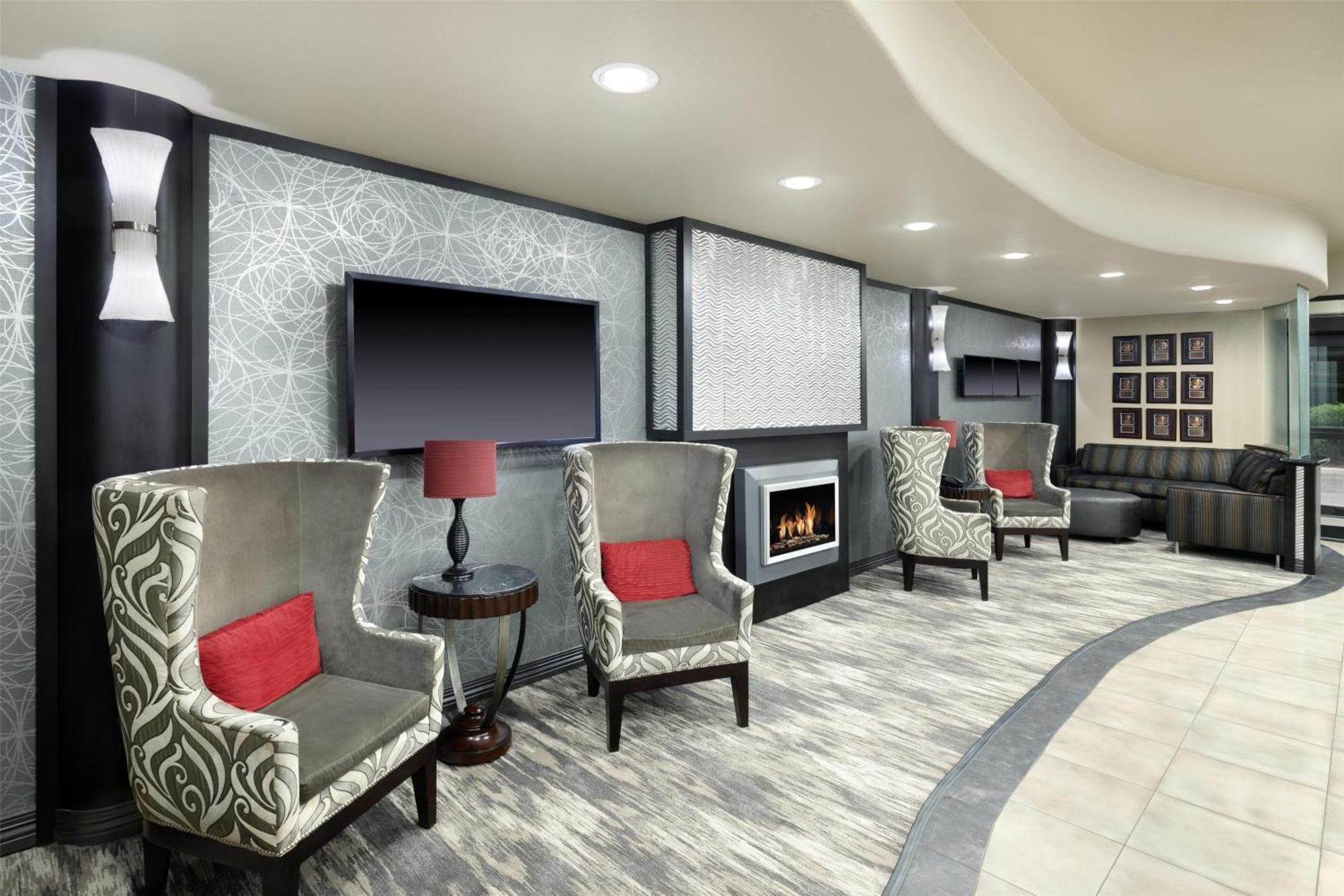 Best Western Premier Crown Chase Inn & Suites Denton Exterior photo